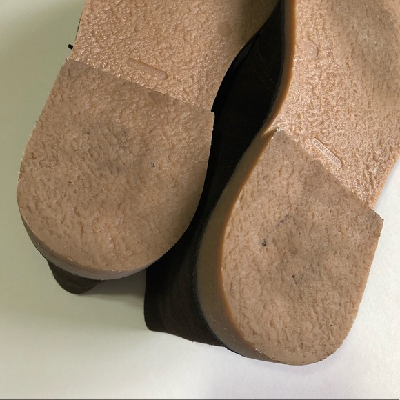 Dino Draghi Suede Chukka Boots - Picture 15 of 17